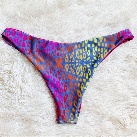 NEW Beach Bunny Reversible Leopard Print Cheeky Bikini Bottom Pink - Picture 4 of 4